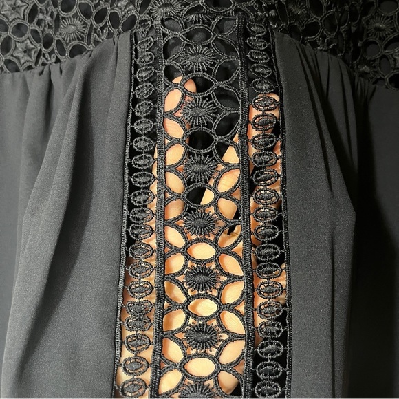 Ann Taylor Navy Embellished Crochet Blouse 3/4 Sleeve L - Picture 6 of 16